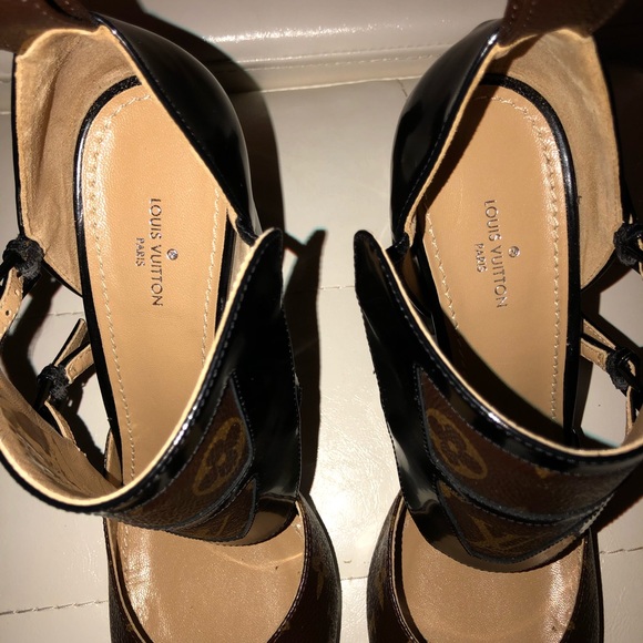 Louis Vuitton Pumps & Two free gifts🎁 - Picture 5 of 7